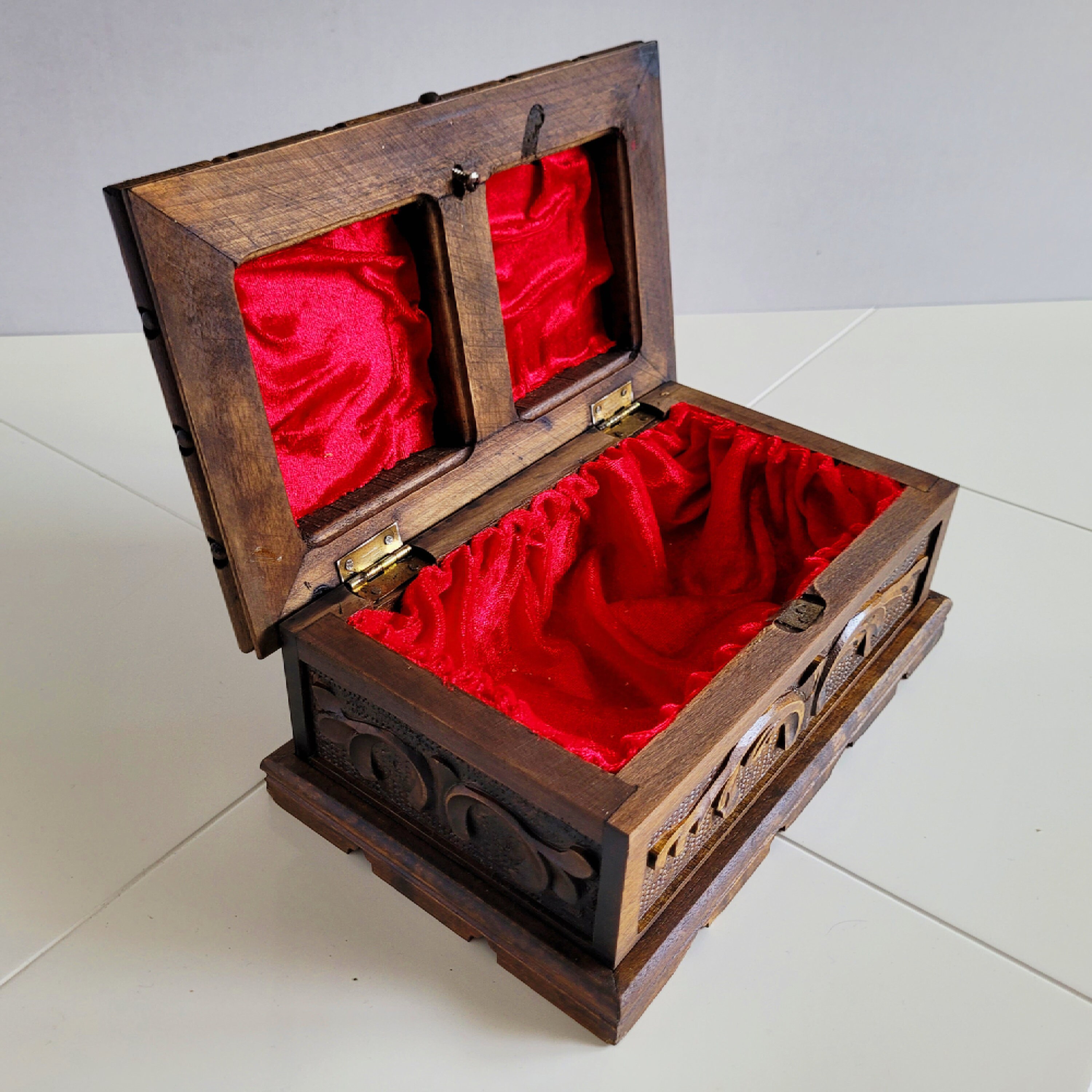 Wooden Jewelry Chest Box, Best Walnut Treasure Chest, Secret Lock Box