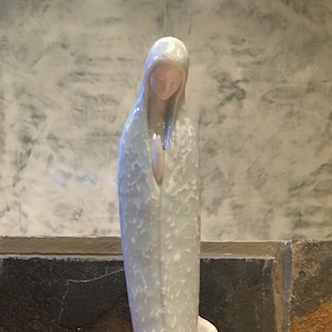 RARO 0302.13 VERGINE LLADRO
