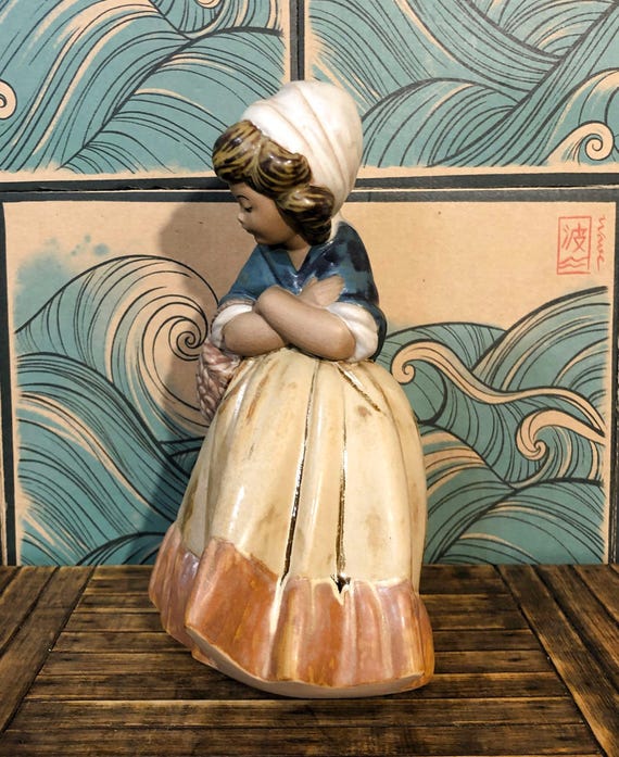 2093 GIRL With CROSSED ARMS Lladró - Etsy Canada