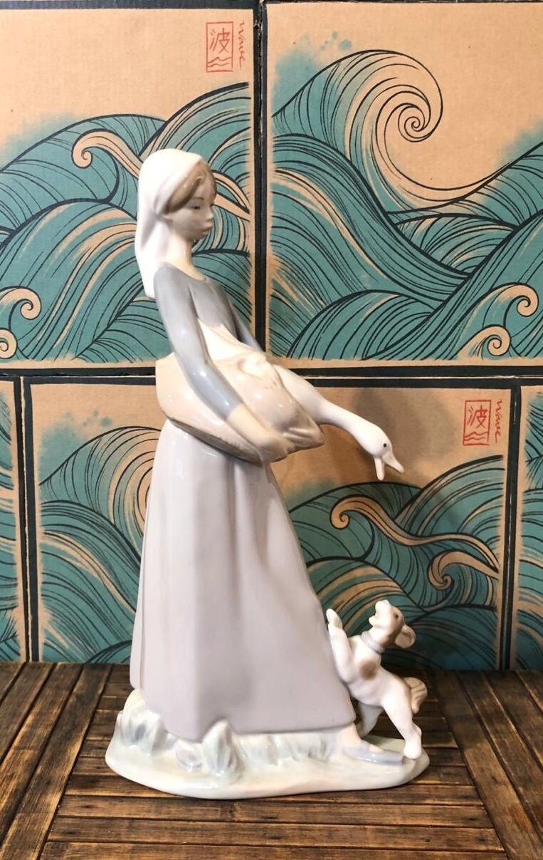 Lladro girl goose - Etsy 日本