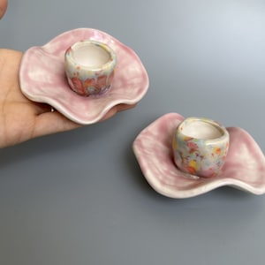 手作りの陶器キャンドルホルダー、陶器のロータスキャンドルスティック2個セット、ビクトリア朝スタイルの陶器キャンドルホルダースティック