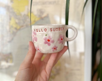 Taza de flores de cerámica hecha a mano, taza de cerámica de flor rosa, taza de café de cerámica