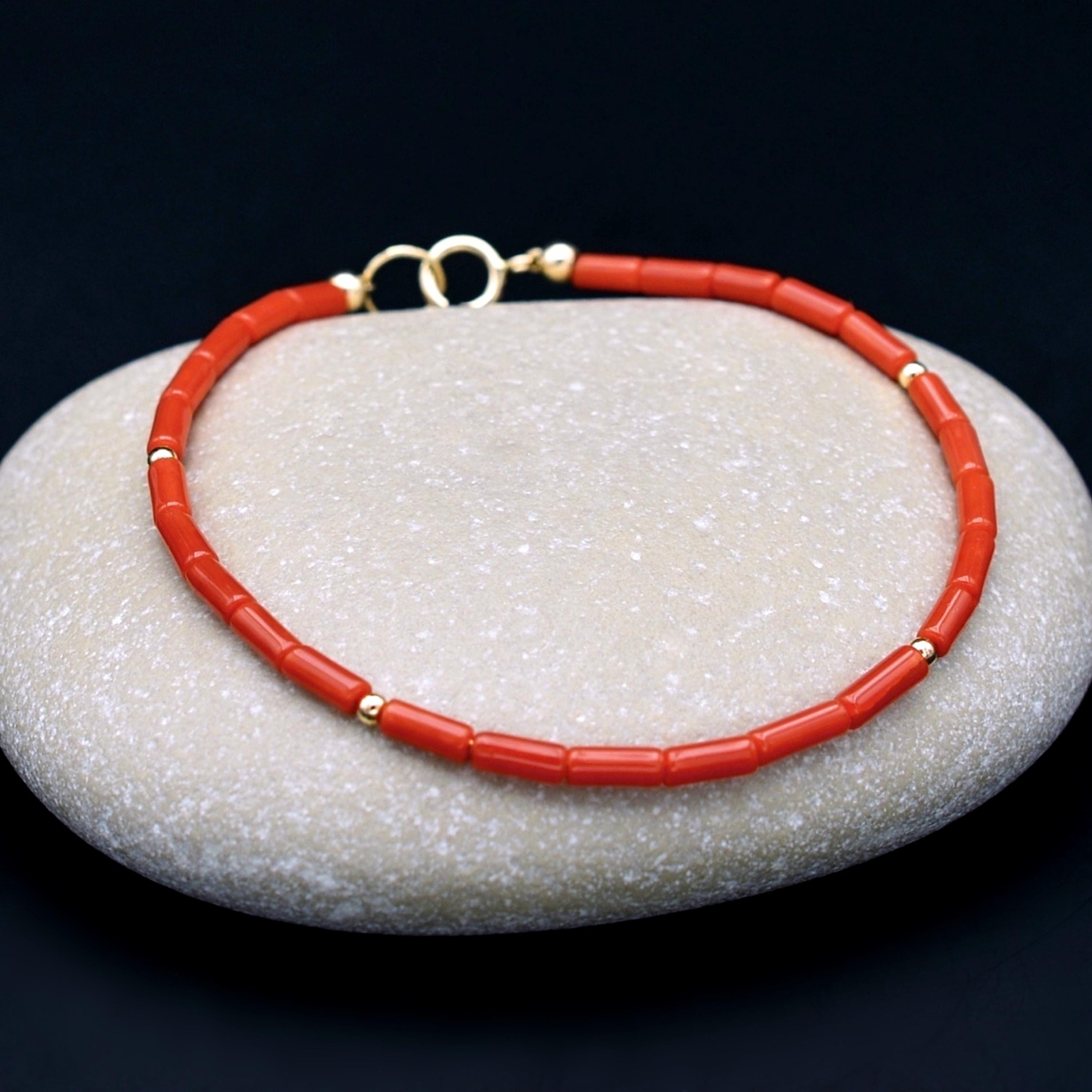 Bracciale in Corallo rosso e oro 18 kt 750 da donna di pietra Bracciale in Corallo rosso e oro 18 kt 750 da donna di pietra