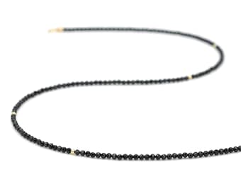 Dainty necklace in black tourmaline | Natural tourmaline | Black gemstone | 14K gold filled | October birthstone | Gift for her