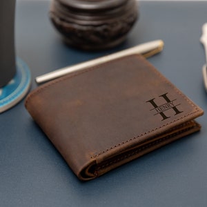 Portefeuille RFID en cuir personnalisé, portefeuille personnalisé en cuir véritable gravé, cadeau d'anniversaire pour lui, homme, père, papa, mari, petit ami image 9