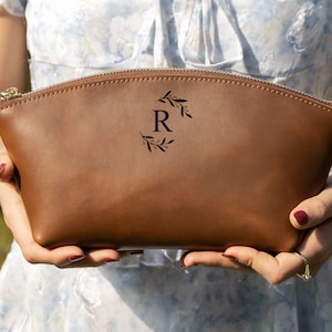 Personalized Makeup Bag, Best Gifts for Her, Bridesmaid Gifts Proposal, Custom Cosmetic Bag, Bachelorette Party Favors, Mother&#39;s Day Gift