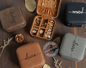 Custom Name Jewelry Box, Wedding Jewelry Travel Organizer, Bridal Party Jewelry Box, Bridesmaid Gift, Gift for Her, Square Jewelry Box