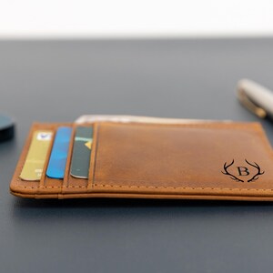 Billetera delgada personalizada, regalo para aniversario, graduación, papá, novio, él, esposo, padre, billetera personalizada con escritura grabada a mano.