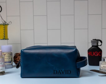 Personalized Leather Dopp Kit,Groomsmen Gift For Him,Third Anniversary Gifts For Men,Leather Toiletry Bag,Birthday Gift For Dad,Wedding Gift