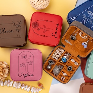 Birth Flower Jewelry Travel Case, Birth Month Flower Gift, Personalized Birthday Gift, Leather Jewelry Travel Case, Custom Jewelry Case