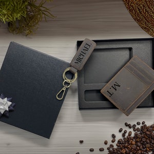 Cartera delgada personalizada, tarjetero de cuero minimalista, tarjetero para él, tarjetero de cuero minimalista personalizado y juego de llavero
