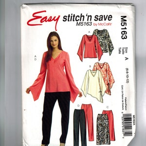 Peut inclure: Un patron de couture pour un haut et un pantalon pour femme. Le patron s'appelle "Easy stitch'n save" et le numéro est M5163. Le patron comprend des instructions pour réaliser un haut avec un col en V et des manches longues, et un pantalon à jambe droite.