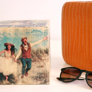 Personalisierter Fotowürfel auf Holz, Fotogeschenk holz, natur chrismast Geschenkidee, Bild auf Holz Bild 5