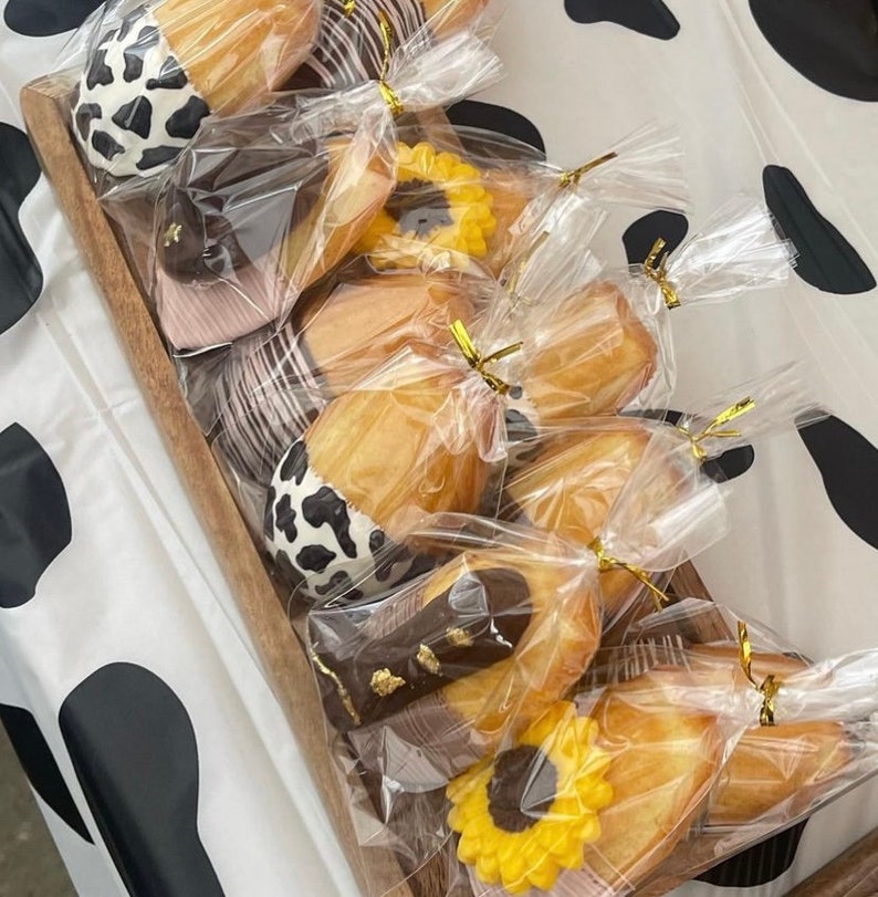 Farm Themed Desserts, Party Favors, Cow Print, Birthday, Dessert Table