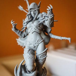 Sylvanas Windrunner Unpainted 3D Printed Figurine | WoW Elf Model Kit | Fantasy Game Character | Paintable Resin Statue | 15-25cm Sizes