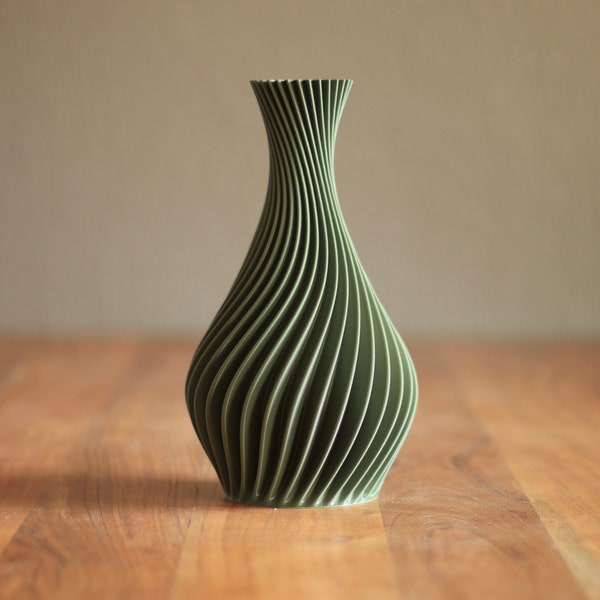 Special spiral vase in 32 possible colors