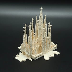 Sagrada Familia Model - Iconic Barcelona Landmark - Artistic Decor Piece - 3D Printed