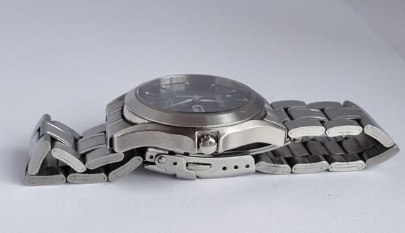 Champion sales sapphire watch