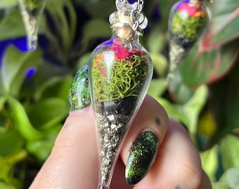 Loki Spell Jar Necklace – Norse God of Mischief, Transformation & Chaos Magic