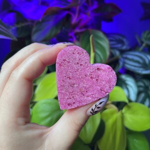 Coeur en rubis à découper en nid d'abeille - Réactif aux UV