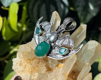 Silver-Plated Simulated Emerald Bat Pendant