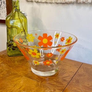 Vintage Anchor Hocking MCM Mod Orange & Yellow Flowers Large Glass Bowl; Retro Kitchenalia; Gift for New Home; Groovy Bowls; Kitschy Dining