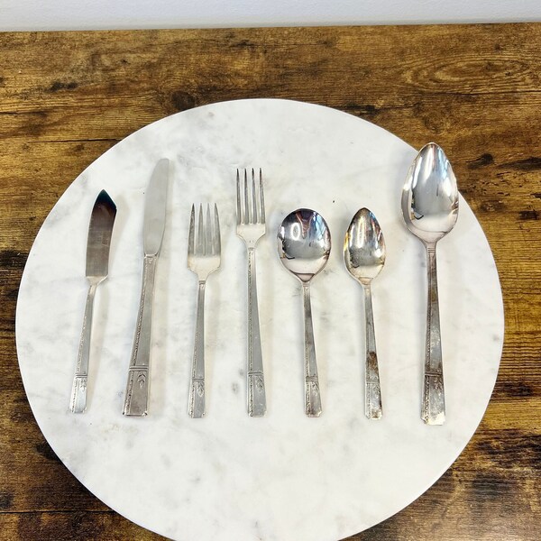 Vintage 1938 Oneida Silver "Grenoble" Silverware; 48 Piece Set; Retro Kitchenalia; Elegant Tableware; Replacment Flatware; Gift for New Home
