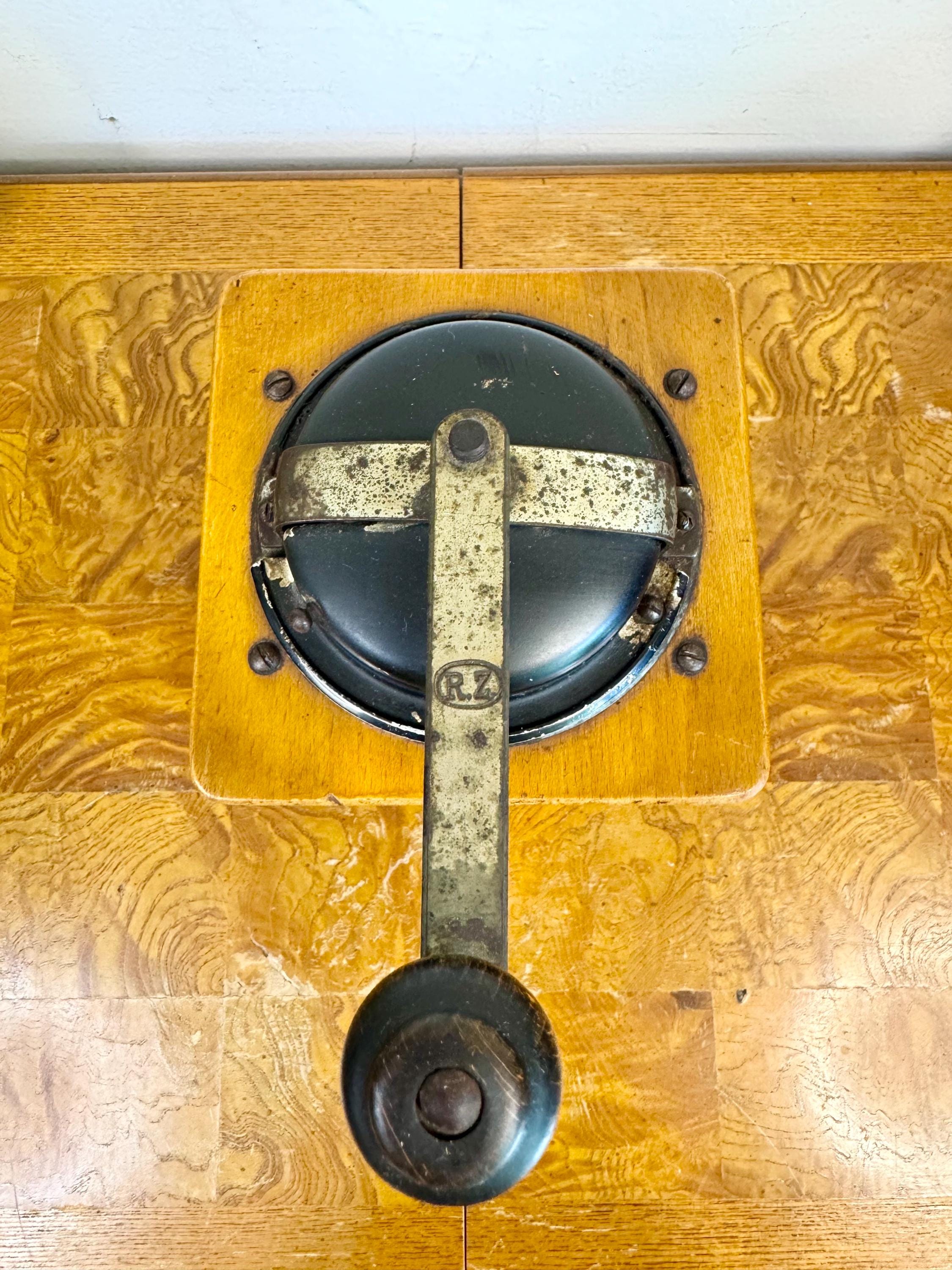 Vintage 1930's Zassenhaus Germany Hand Crank Wooden Coffee Grinder ...