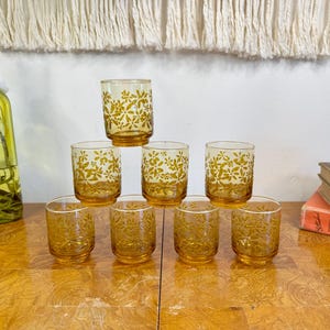 Vintage 1960&#39;s Libbey &quot;Gold Bouquet&quot; Juice Glasses; Set of 8; Retro Kitchenalia; Gift for New Home; MCM Kitchen; Grannycore Kitsch Drinkware
