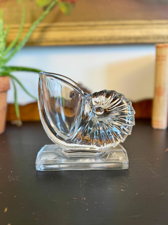 Vintage 1940's New Martinsville Clear Glass Nautilus Seashell Vase; Gift for Home; Coastal Chic Entryway; Lakehouse Mantle; Seashell Bookend