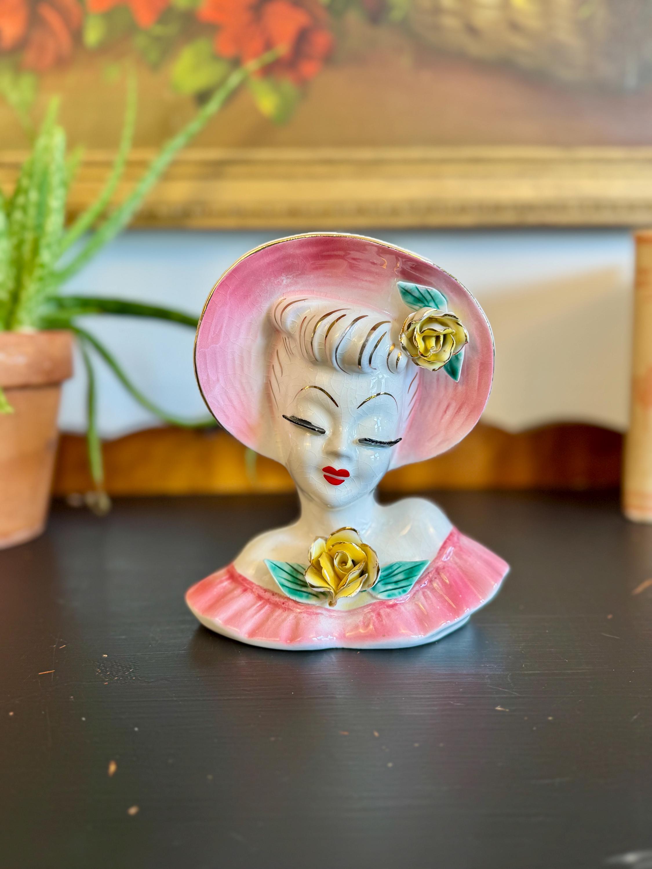 Statue pin up ronde maillot gris baigneuse décoration vintage