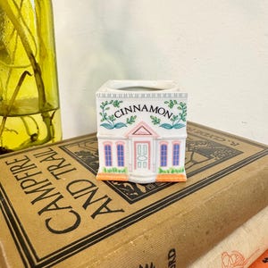 Vintage 1989 Lenox Spice Village CINNAMON Porcelain Jar; NO LID; Retro Kitchenalia; Gift for Collector; Little House Spice Jar; Grannycore