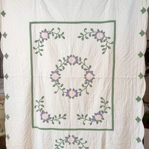 Antique Handmade Purple & Green Applique Flowers 87”x72” Quilt; Retro Bedding; Farmhouse Chic Bedroom; Gift for New Home; Cottagecore Quilts