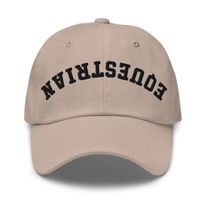 Gorra de béisbol bordada al revés con letras del equipo universitario para exhibición de caballos, equitación inglesa, espectáculo en granero, regalos para equinos
