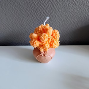 Flower bouquet candle