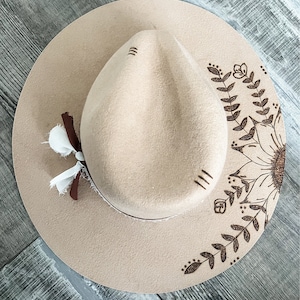 Custom Burned Women&#39;s Western Hat