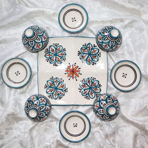 Set of four shops small tagines with its tray made and hand painted in ceramic from Safi - Morocco