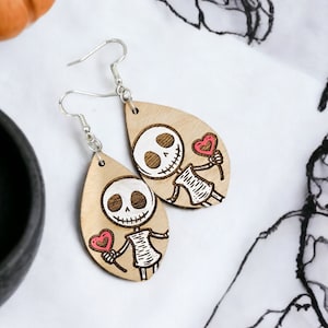 JACK SKELLINGTON HEART | Dangle - jack and sally, jack and sally gift, nightmare,, skeleton earrings, cute skeleton earrings