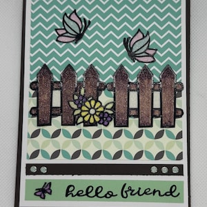 Cartão de glitter feito à mão com borboletas para cerca de jardim HELLO FRIEND