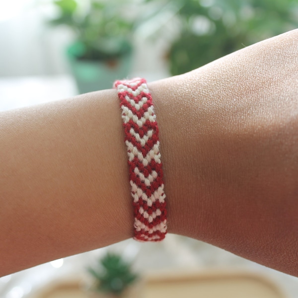 Heart Friendship Bracelet | Personalized Handmade | Woven String | Adjustable | Embroidery Thread