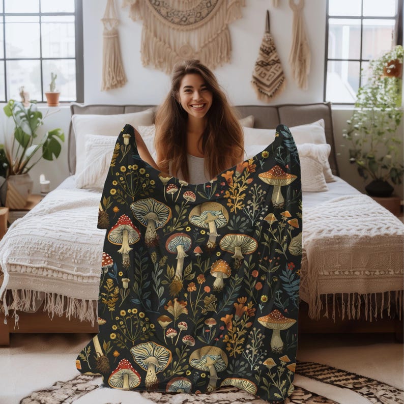 Coperta a forma di fungo stravagante, decorazione Cottagecore, coperta a forma di fungo, regalo, decorazione Whimsygoth, coperta Cottagecore Forescore, regalo Boho per lei immagine 4