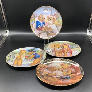 Set of 4 Vintage Franklin Mint Heirloom Collection, Limited Edition, Teddy Bear Porcelain Collector Plates, Great Condition