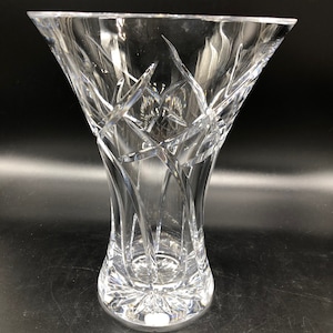 Vintage Lead Crystal 8.25&quot; Vase Made in Portugal, Stunning, Mint Condition