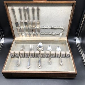 Vintage Tudor Plate Silverware Set, Oneida Community Made, Silver Plated With Original Wooden Storage Box