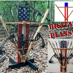 Peut inclure: Un porte-arc en bois avec un motif de drapeau américain. Le support est en forme de triangle et a une base pour la stabilité. Il peut contenir plusieurs arcs et flèches. Le texte "DIGITAL PLANS!" est visible sur l'image.