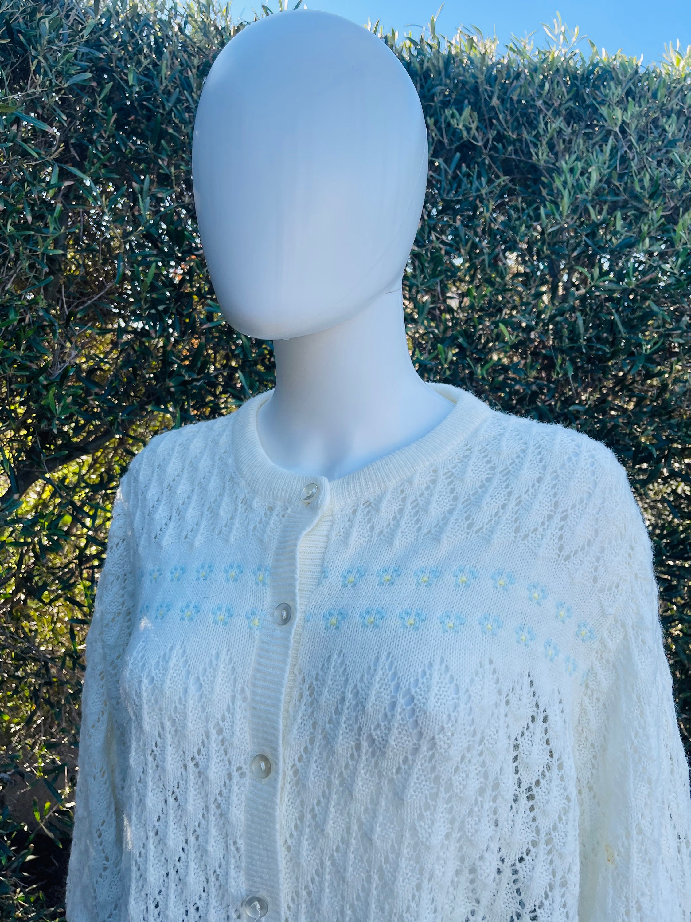 White knit twin set with blue embroidery main image 1