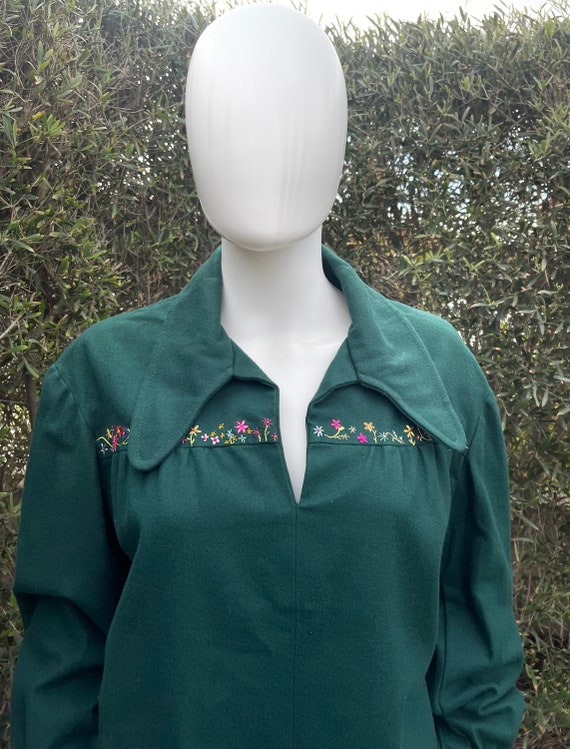 Vintage Green Embroidered Tunic - image 8