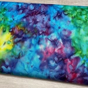 Hoffman Bali Batik Fabric - 839-181 Rainbow - 100% Cotton - 839 Mottles - Tie Dye look image 5