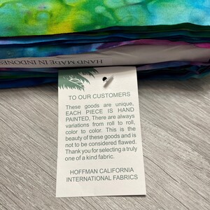 Hoffman Bali Batik Fabric - 839-181 Rainbow - 100% Cotton - 839 Mottles - Tie Dye look image 4