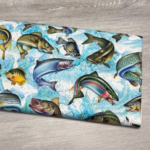 Tela de pesca - Estampado exclusivo de David Textiles - Peces de agua dulce - Actividad de peces - 100% algodón - Algodón acolchado con estampado de lubina, trucha, bagre y perca